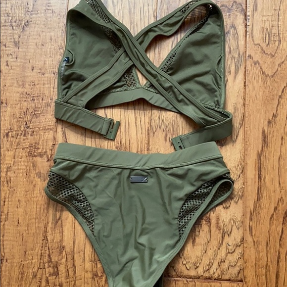 Gymshark High Rise Bikini - Picture 3 of 3